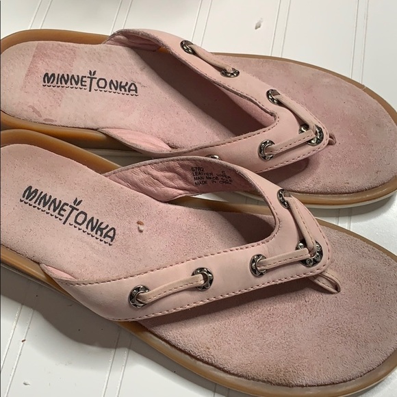 Minnetonka Pink Suede Flip Flop 6. FFT0539B - Picture 6 of 6